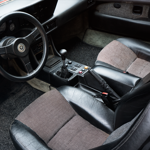 BMW M1 interior
